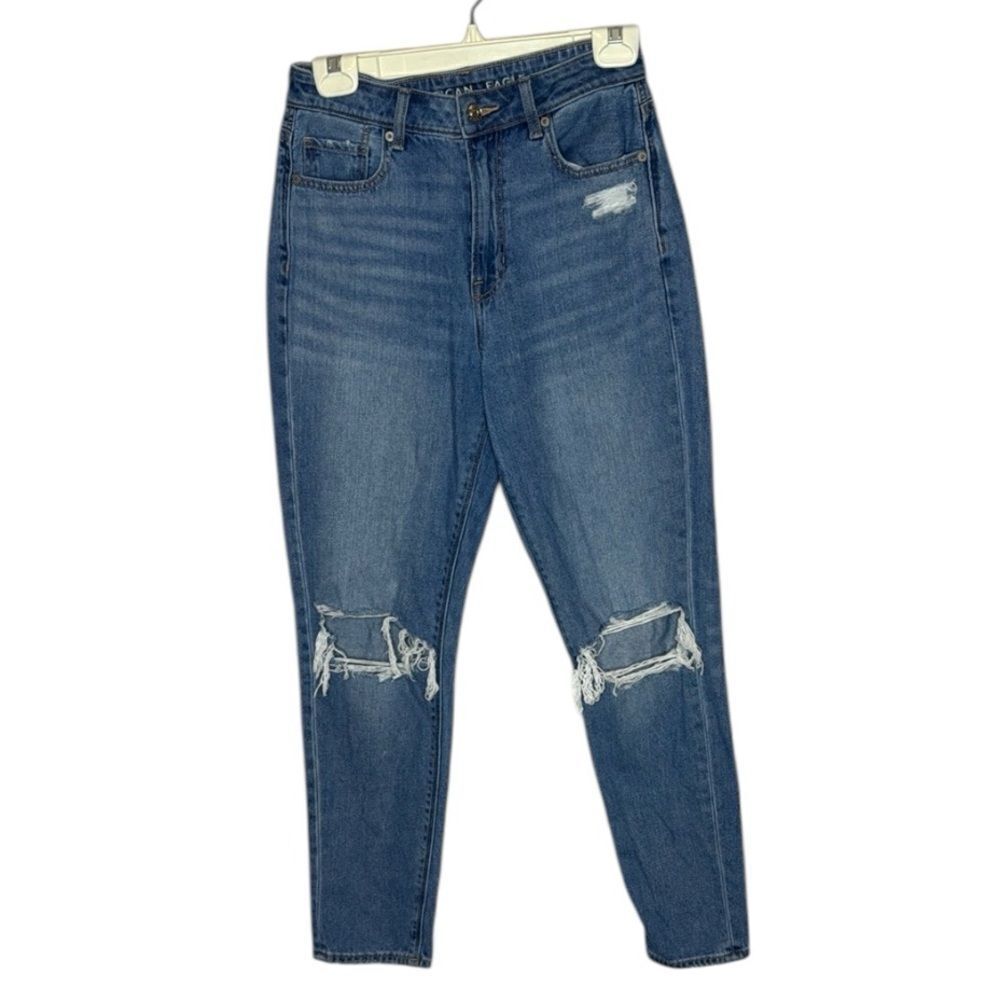 American Eagle Blue Distressed Mom Jeans. Size 4 Regular.